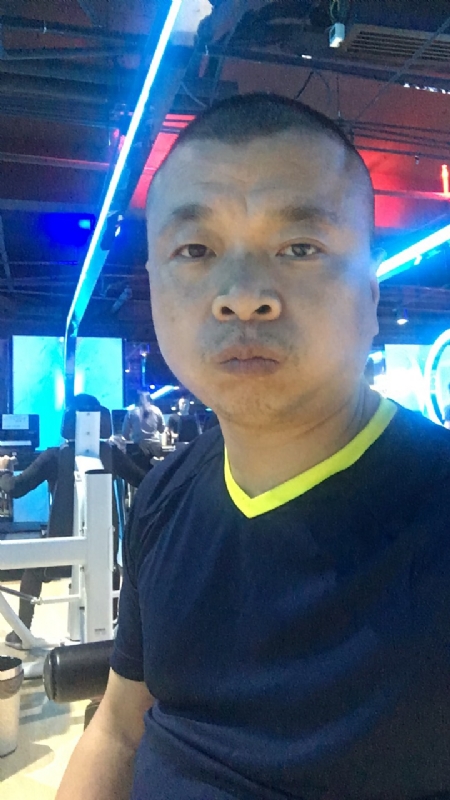 奋斗的第一张照片--广东闪婚服务中心