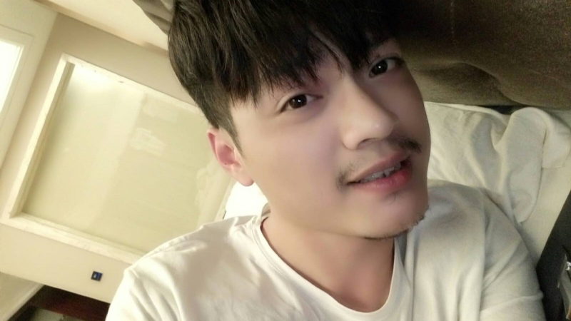 快乐老男人的第一张照片--广东闪婚服务中心