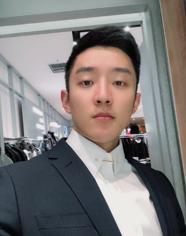 木头人的第一张照片--广东闪婚服务中心