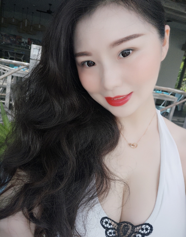 yoyo的第一张照片--广东闪婚服务中心