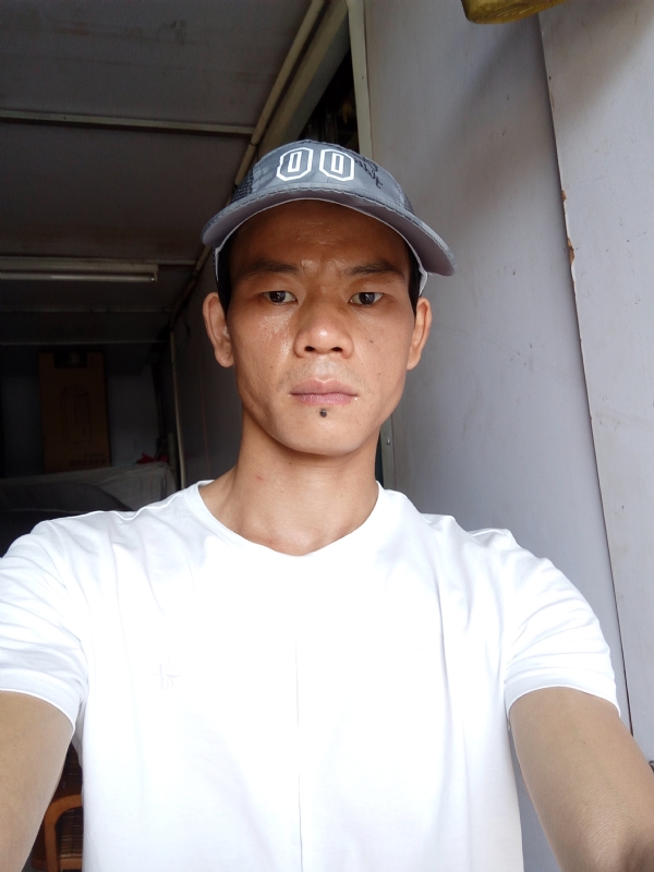 张生的第一张照片--广东闪婚服务中心