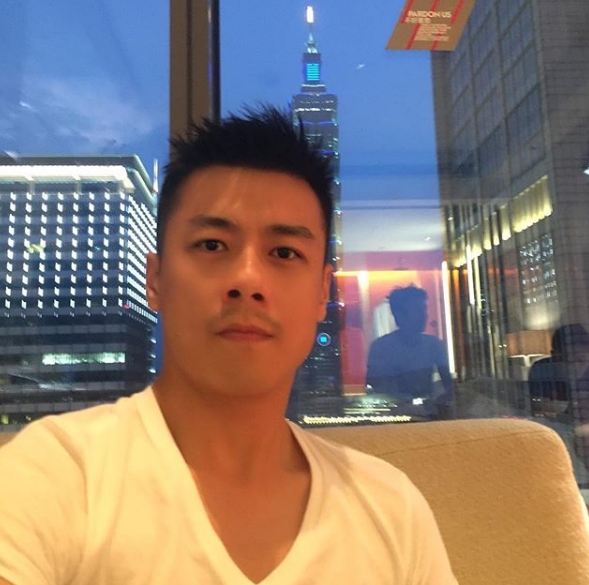 zhanglun的第一张照片--广东闪婚服务中心