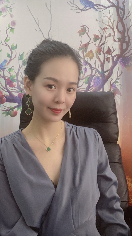 潇潇的第一张照片--广东闪婚服务中心