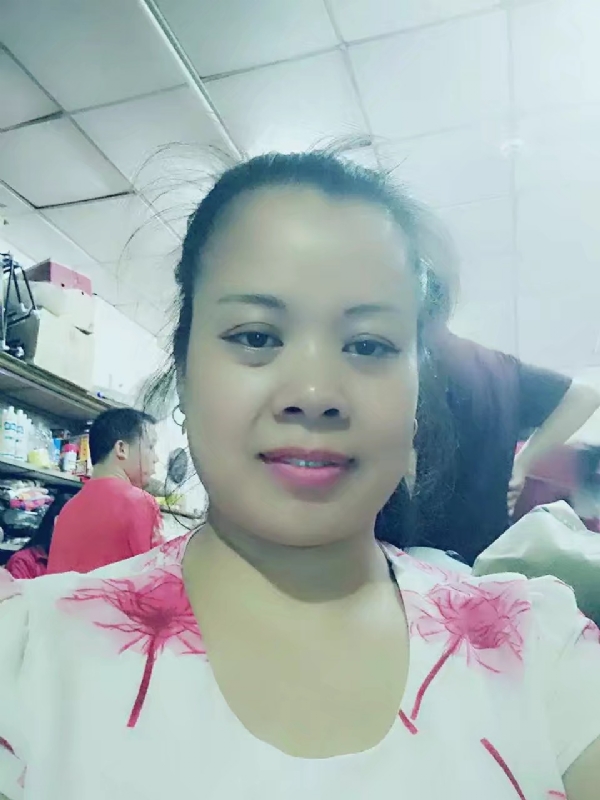 把自己当宝贝的第一张照片--广东闪婚服务中心