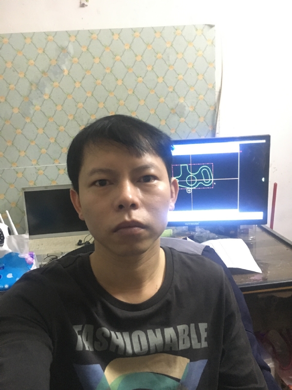 黄叶枫的第一张照片--广东闪婚服务中心