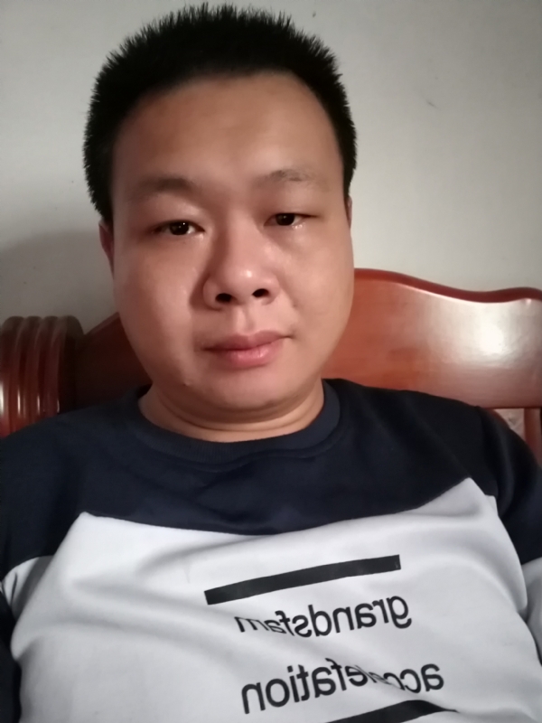 飞的第一张照片--广东闪婚服务中心
