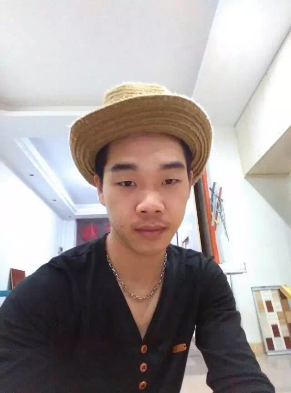相知相伴的第一张照片--广东闪婚服务中心