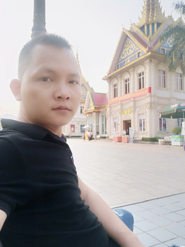 漂泊者的第一张照片--广东闪婚服务中心