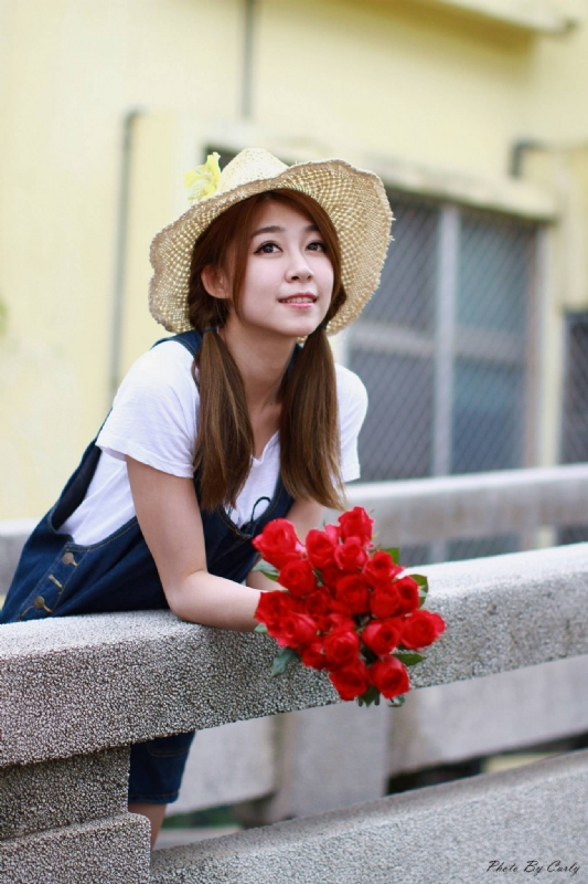 阳光朵朵的第一张照片--广东闪婚服务中心