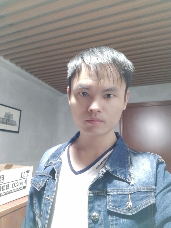 阿信的第一张照片--广东闪婚服务中心