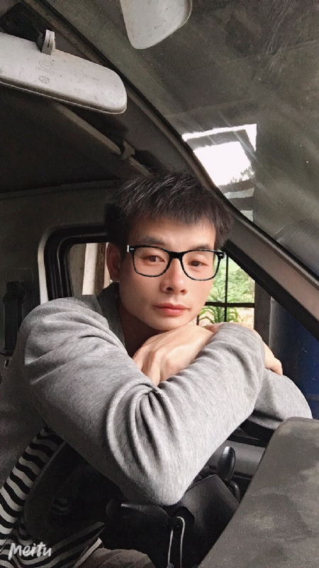 铭记于心的第一张照片--广东闪婚服务中心