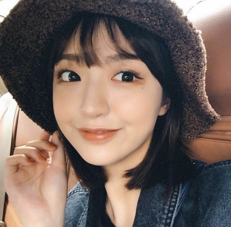 李雅容的第一张照片--广东闪婚服务中心
