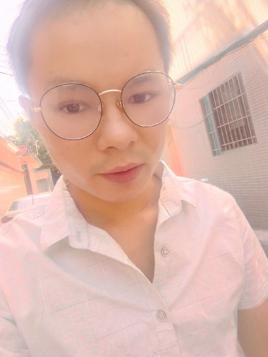 楠呐的第四张照片--广东闪婚服务中心