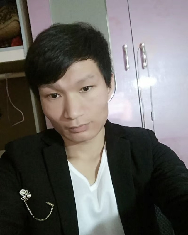 季绍伟的第二张照片--广东闪婚服务中心