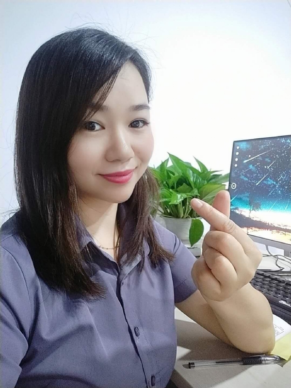 邱思敏的第一张照片--广东闪婚服务中心