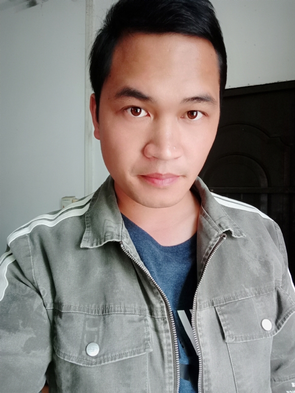 阿俊的第一张照片--广东闪婚服务中心