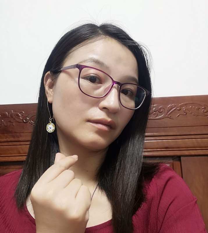 妹叮的第一张照片--广东闪婚服务中心