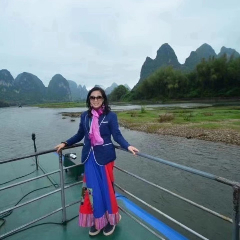 julia的第一张照片--广东闪婚服务中心