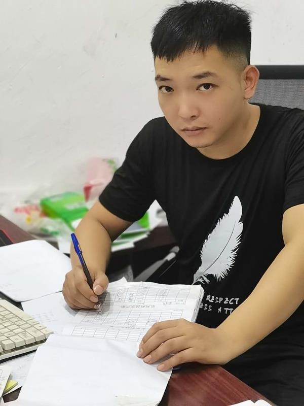寻找另一伴的第一张照片--广东闪婚服务中心