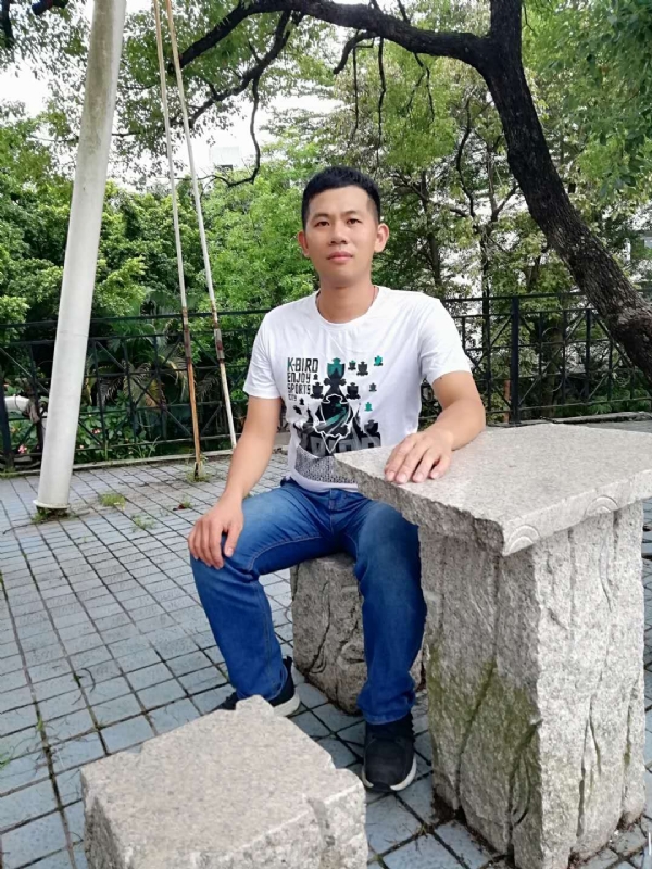 冷夜的第一张照片--广东闪婚服务中心