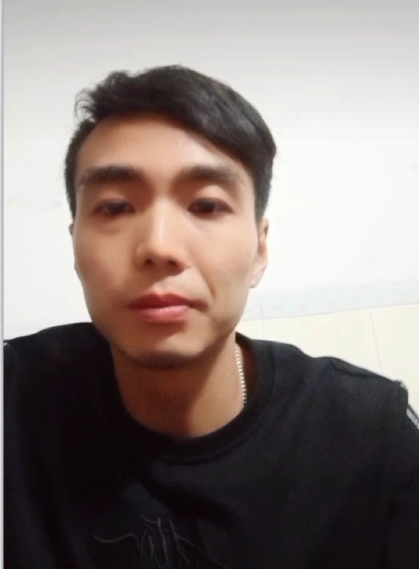 相见恨晚的第一张照片--广东闪婚服务中心