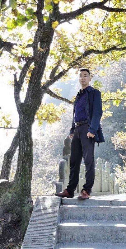 无厘头的第一张照片--广东闪婚服务中心