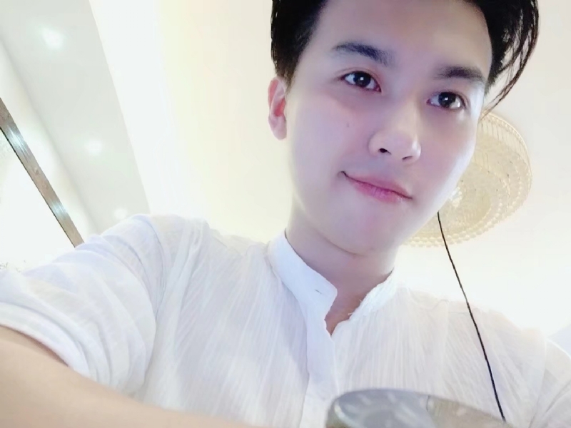 皮特王的第一张照片--广东闪婚服务中心