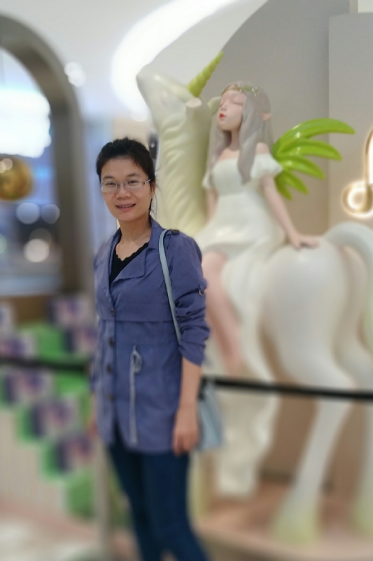 霞的第一张照片--广东闪婚服务中心