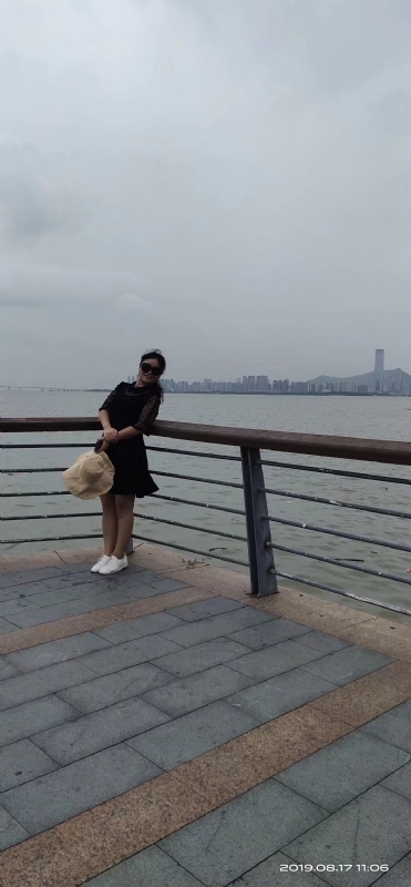清秋的第一张照片--广东闪婚服务中心