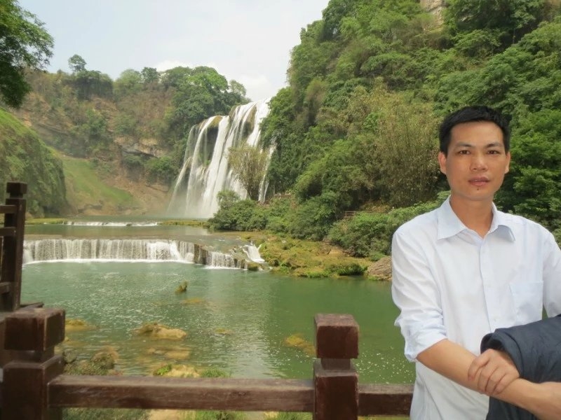 坚强芒果的第一张照片--广东闪婚服务中心