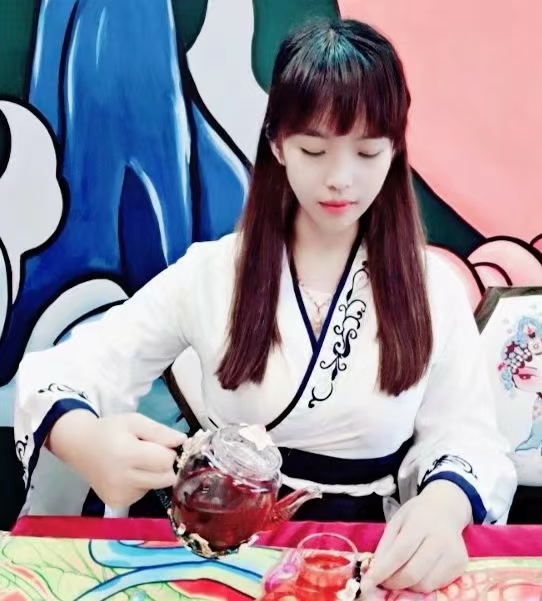 小玉的第一张照片--广东闪婚服务中心