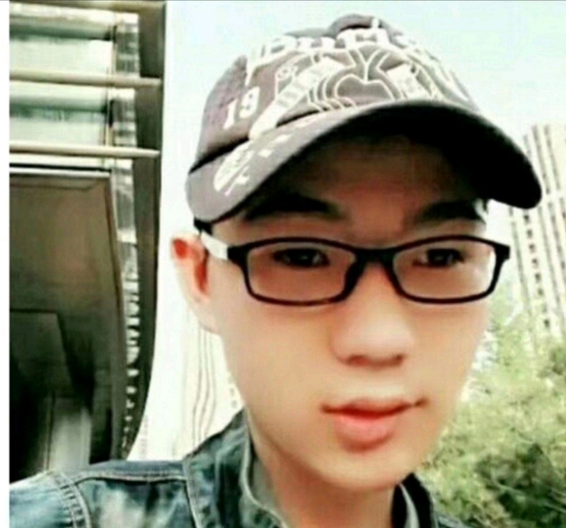 小霪虫的第三张照片--广东闪婚服务中心
