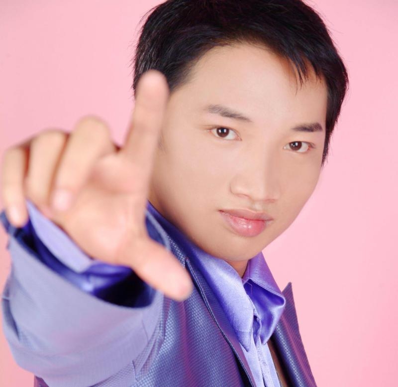 才乡痴情的第一张照片--广东闪婚服务中心