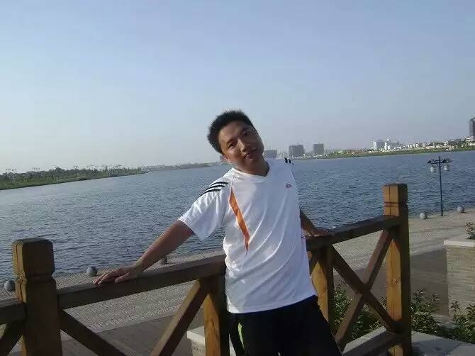 才乡痴情的第二张照片--广东闪婚服务中心