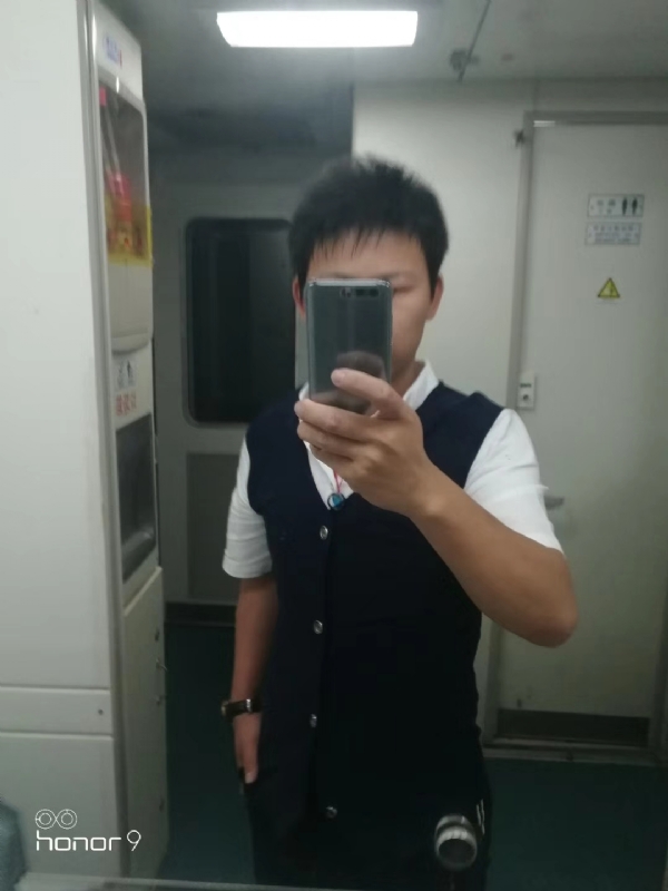 阳光下de幸福的第一张照片--广东闪婚服务中心