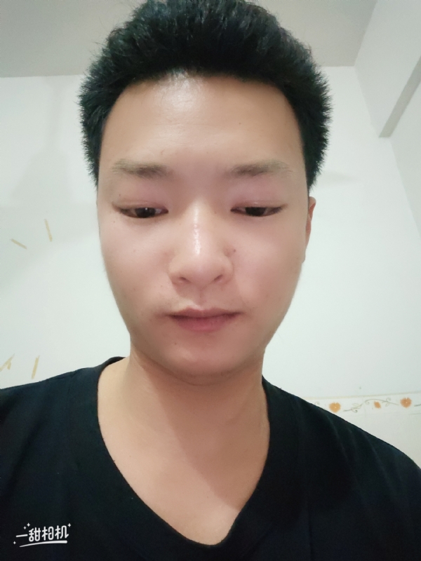 孤狼的第一张照片--广东闪婚服务中心