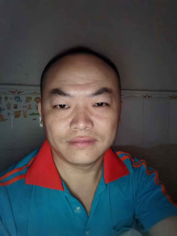 与子携老的第二张照片--广东闪婚服务中心