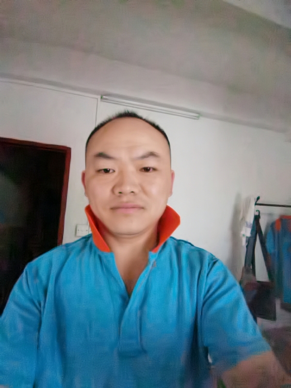与子携老的第五张照片--广东闪婚服务中心