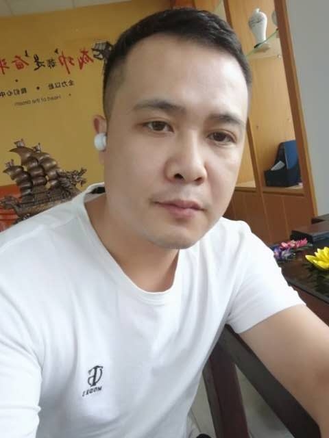礼哥的第二张照片--广东闪婚服务中心