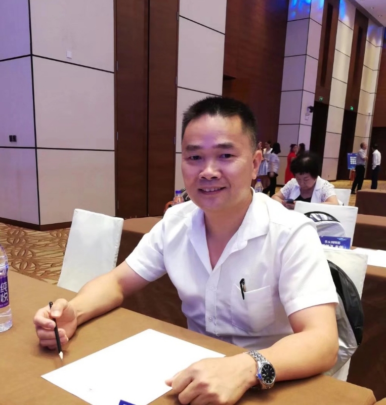 温馨港湾只差一个你的第一张照片--广东闪婚服务中心