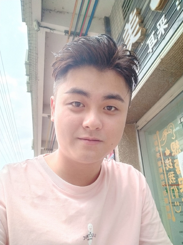李健诚的第一张照片--广东闪婚服务中心