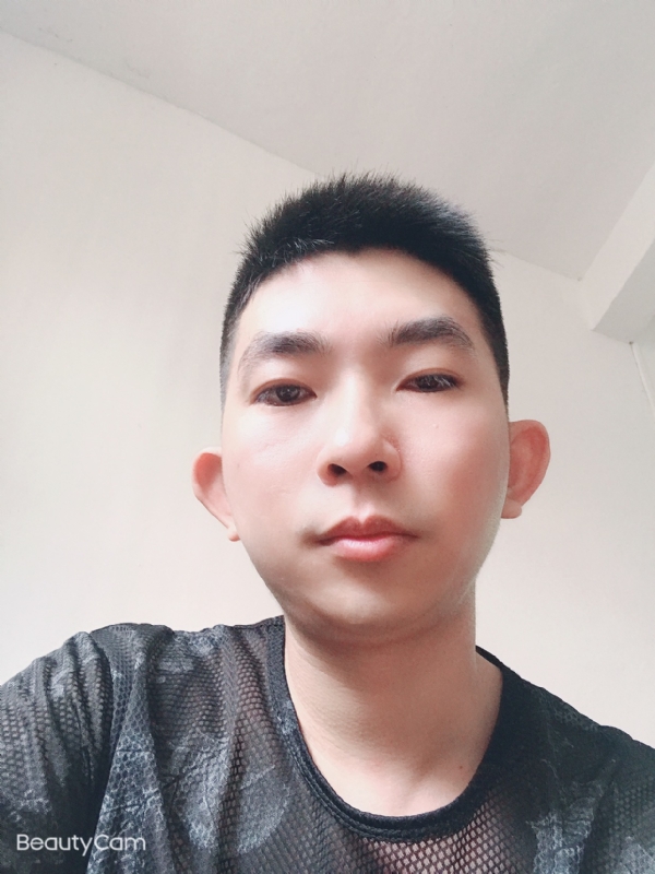 诚恳的第一张照片--广东闪婚服务中心