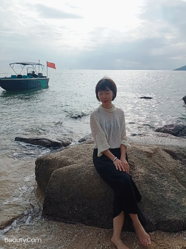 悠悠南山下的第二张照片--广东闪婚服务中心