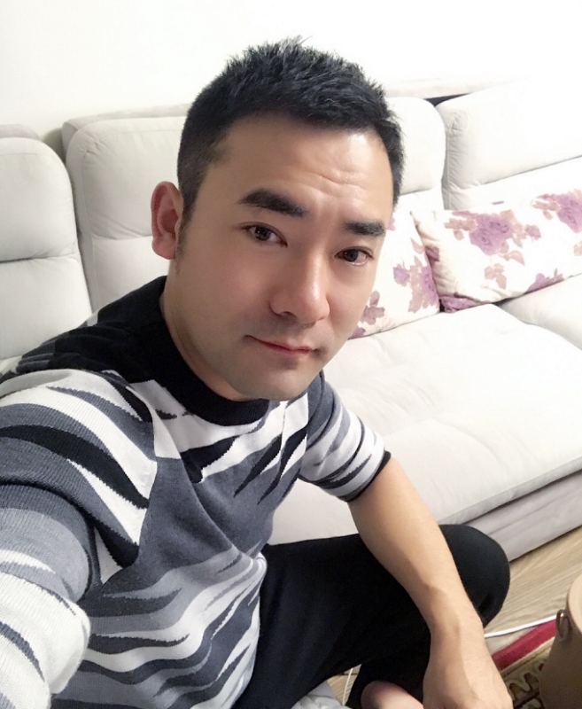 随风的第一张照片--广东闪婚服务中心