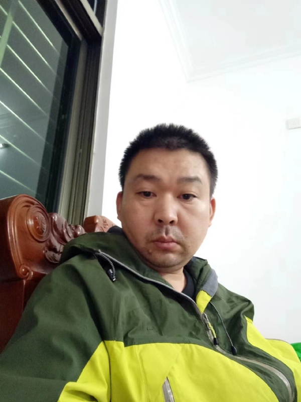 阿汤的第一张照片--广东闪婚服务中心