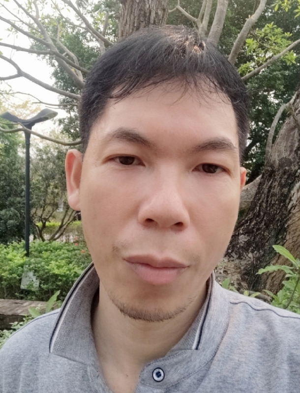 漂浮的云的第一张照片--广东闪婚服务中心