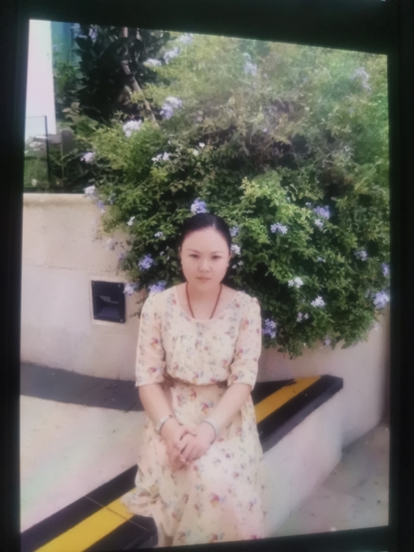 李姝静的第三张照片--广东闪婚服务中心