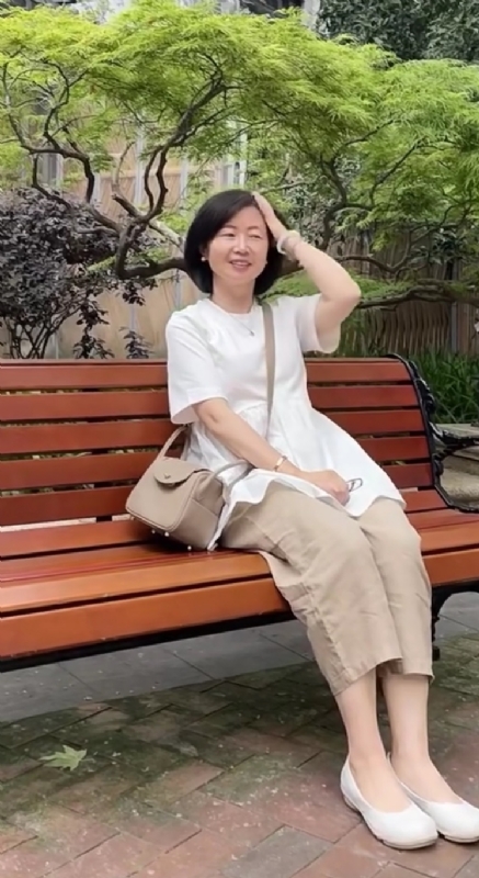 千年老母猪的第二张照片--广东闪婚服务中心