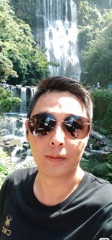 小小帅哥的第一张照片--广东闪婚服务中心
