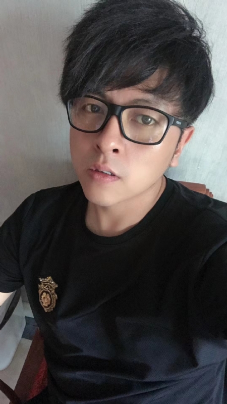 爱你永远不容易的第一张照片--广东闪婚服务中心
